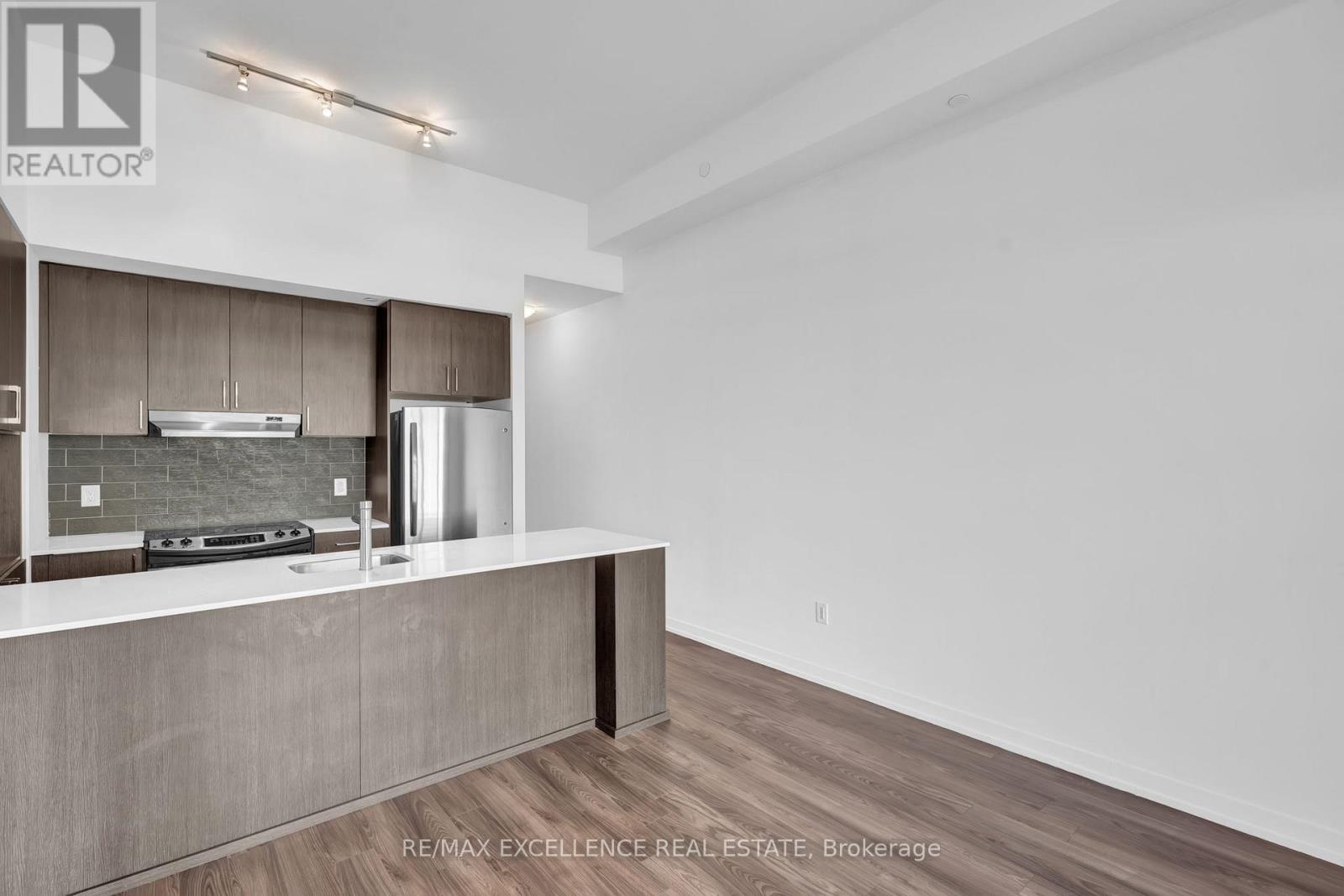 509 - 2560 Eglinton Avenue W, Mississauga, Ontario  L5M 0Y3 - Photo 10 - W12724720