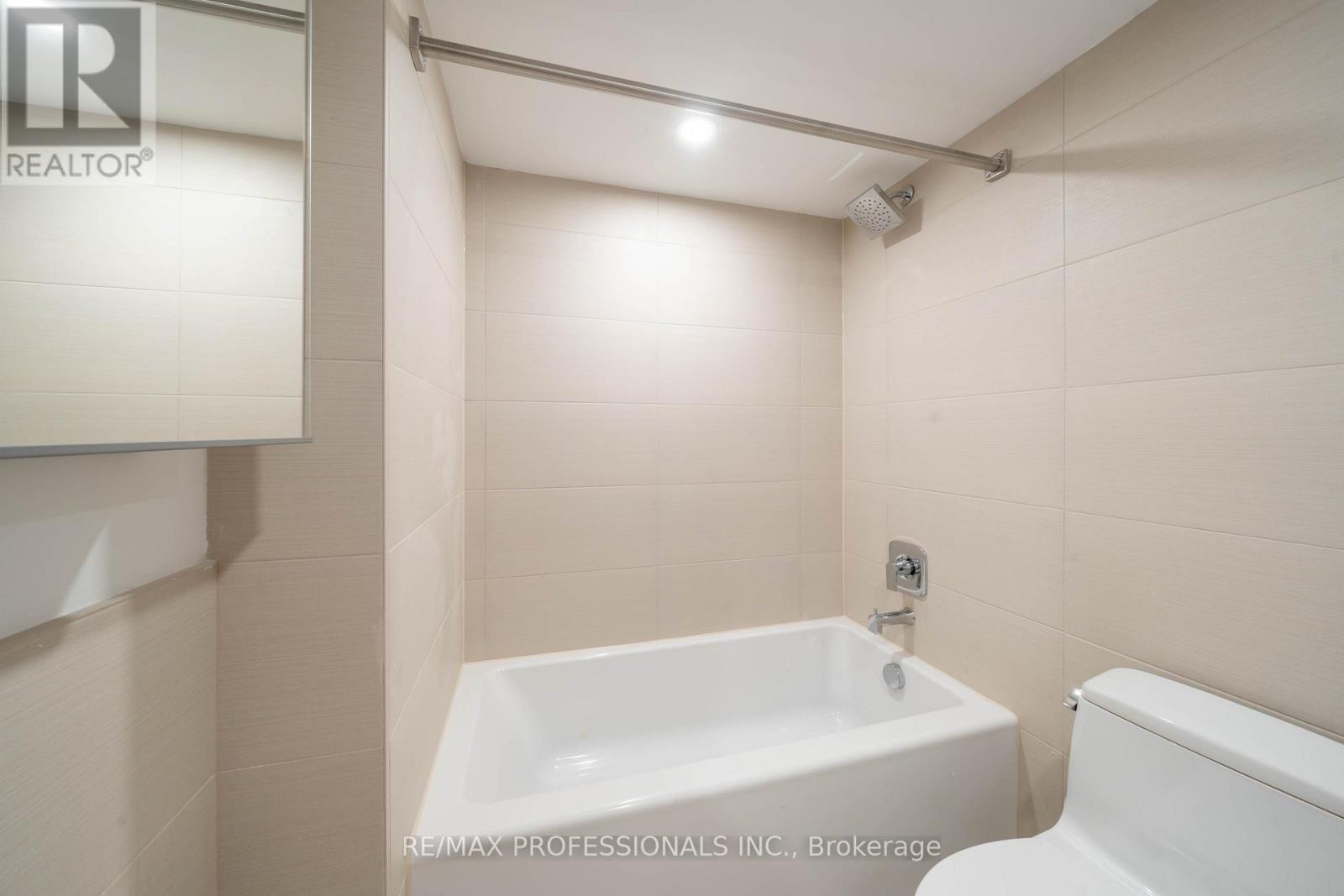 Lower - 77 Thirty Fifth Street, Toronto, Ontario  M8W 3K6 - Photo 20 - W12724726