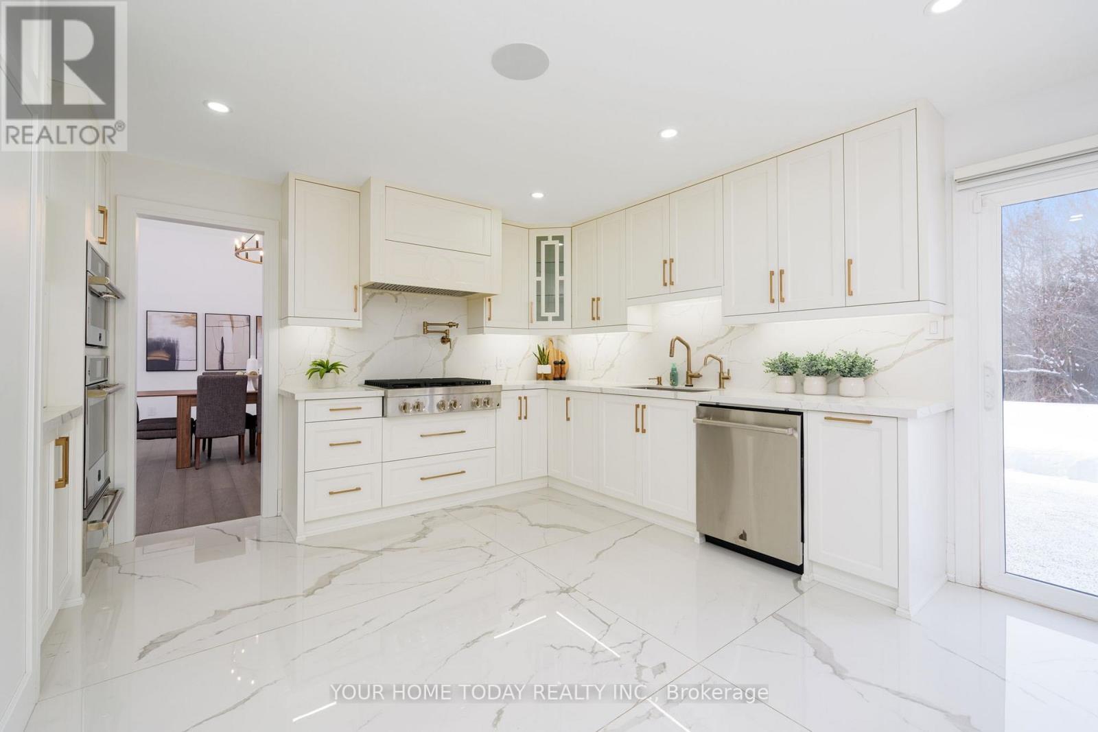 27 Chantelay Crescent, Halton Hills, Ontario  L7G 4S5 - Photo 17 - W12724742