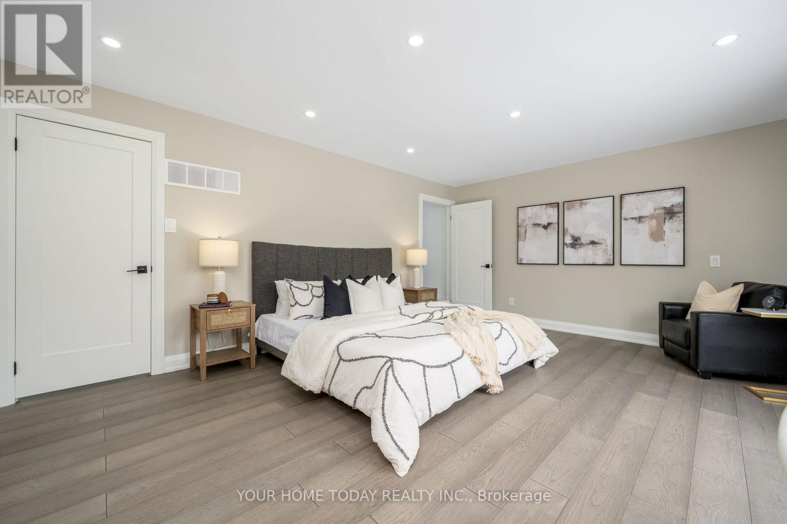 27 Chantelay Crescent, Halton Hills, Ontario  L7G 4S5 - Photo 27 - W12724742