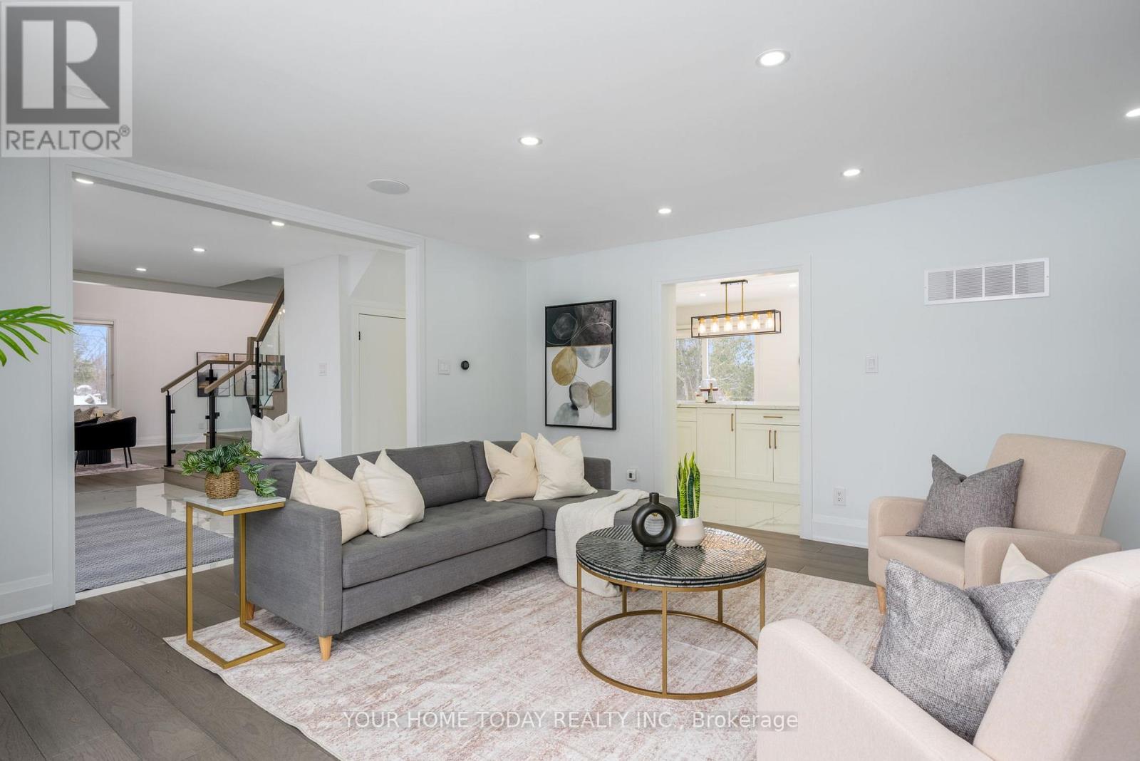 27 Chantelay Crescent, Halton Hills, Ontario  L7G 4S5 - Photo 9 - W12724742