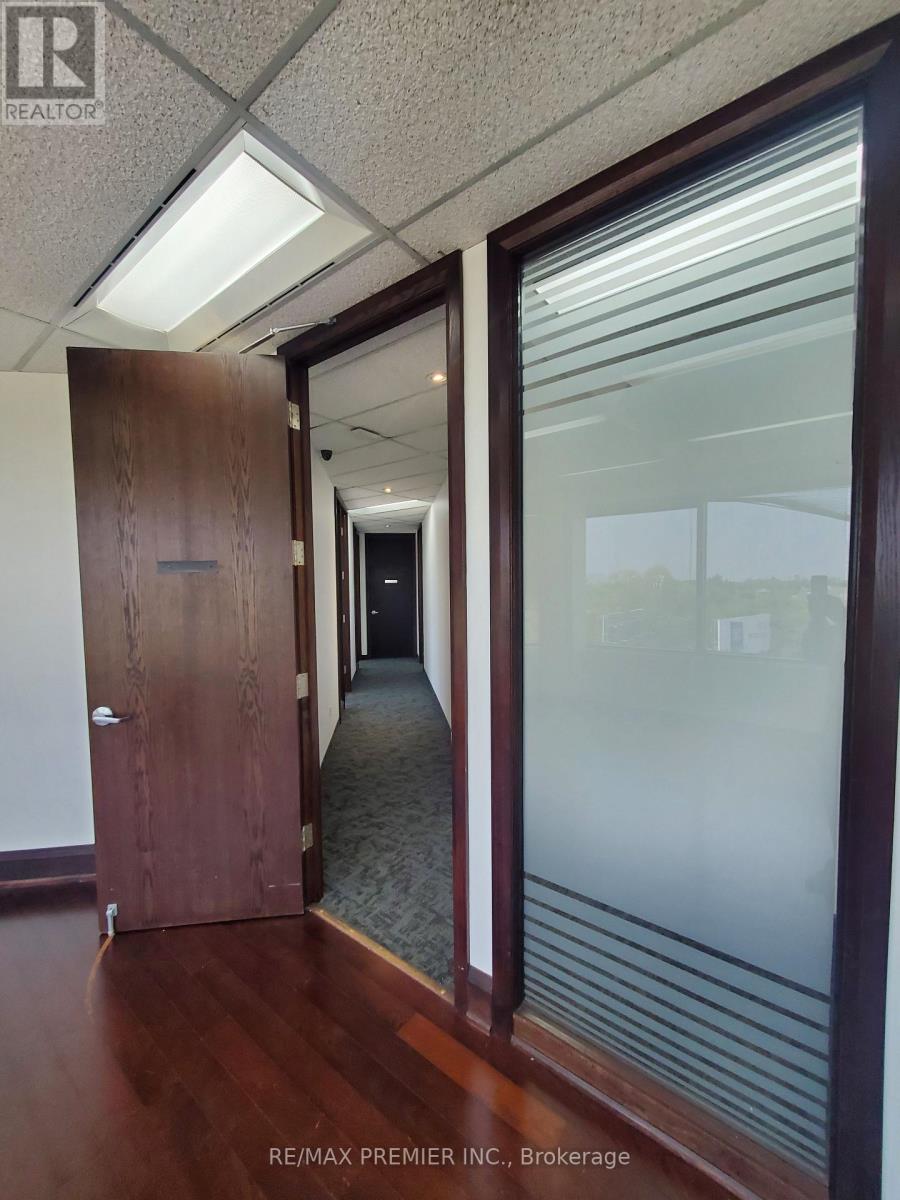 500a - 3200 Dufferin Street, Toronto, Ontario  M6A 2T3 - Photo 10 - W12724748