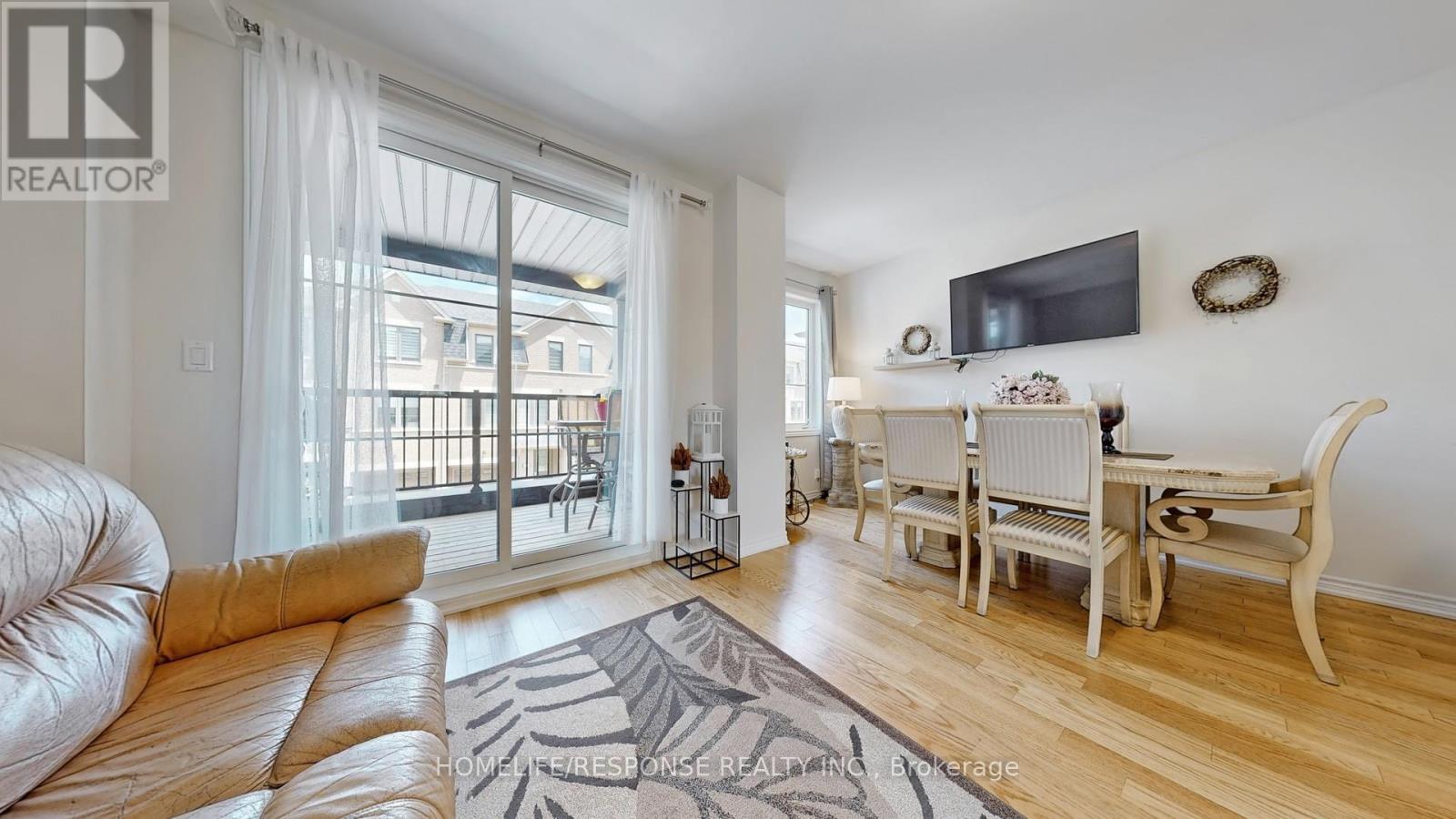 32 Vestry Way, Brampton, Ontario  L5P 4N7 - Photo 6 - W12724764