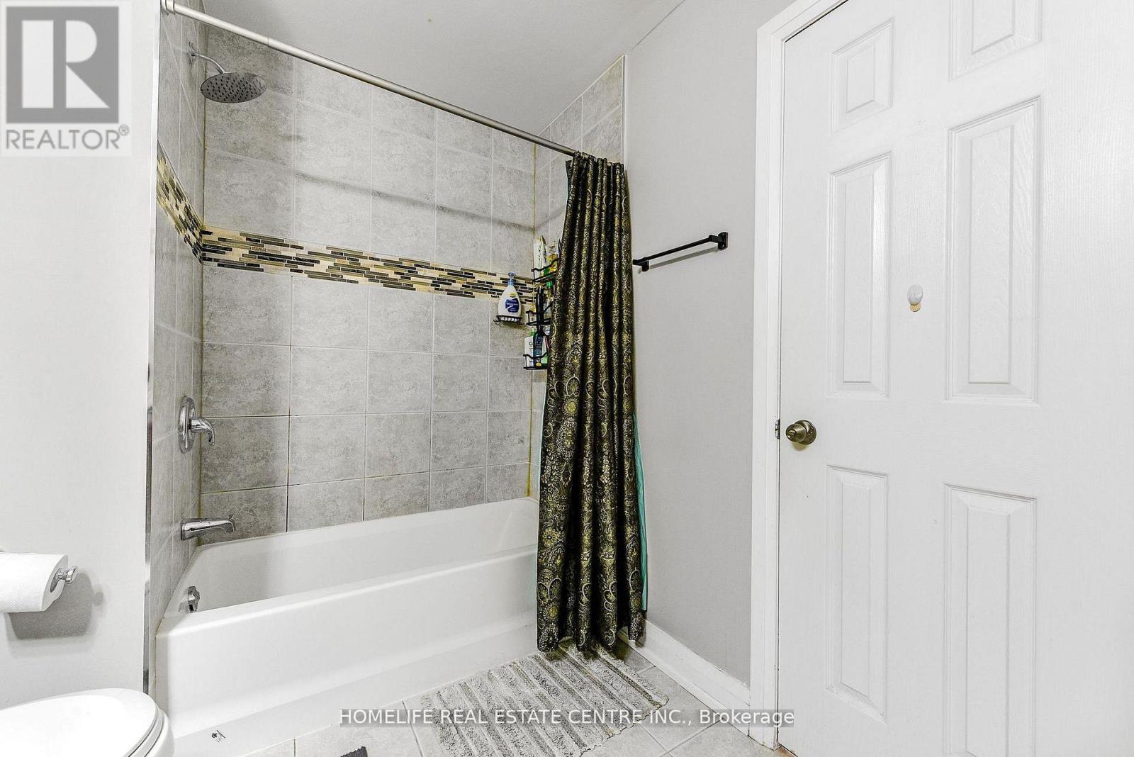 78 Northwood Drive, Brampton, Ontario  L6X 2L2 - Photo 23 - W12724780