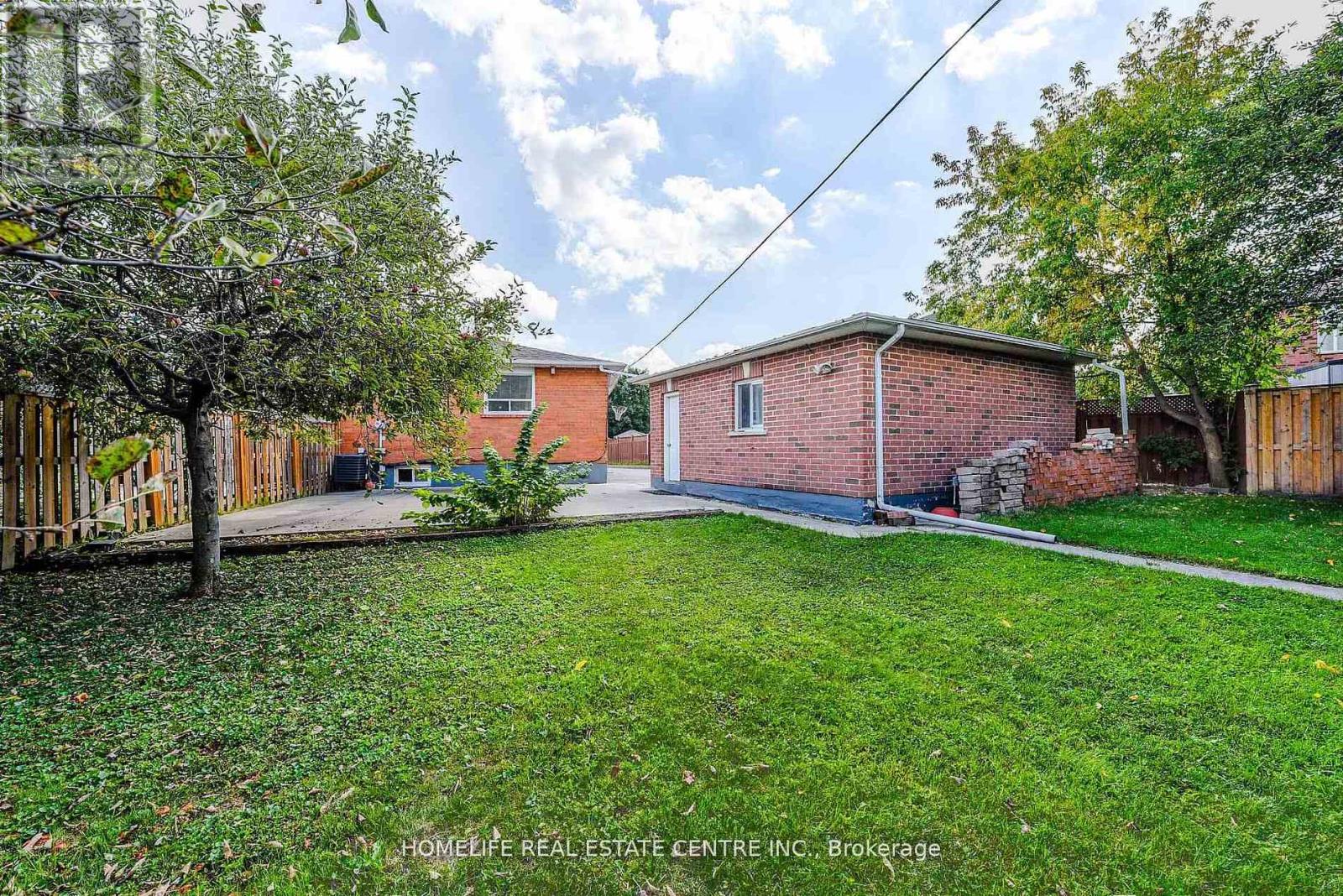 78 Northwood Drive, Brampton, Ontario  L6X 2L2 - Photo 31 - W12724780