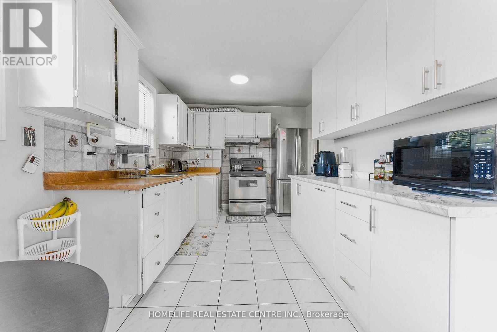 78 Northwood Drive, Brampton, Ontario  L6X 2L2 - Photo 9 - W12724780