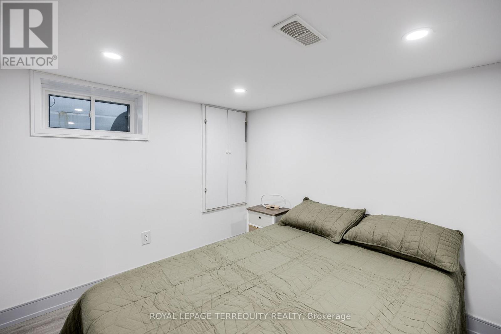 Bsmt - 668 Indian Road, Toronto, Ontario  M6P 2C9 - Photo 13 - W12724836