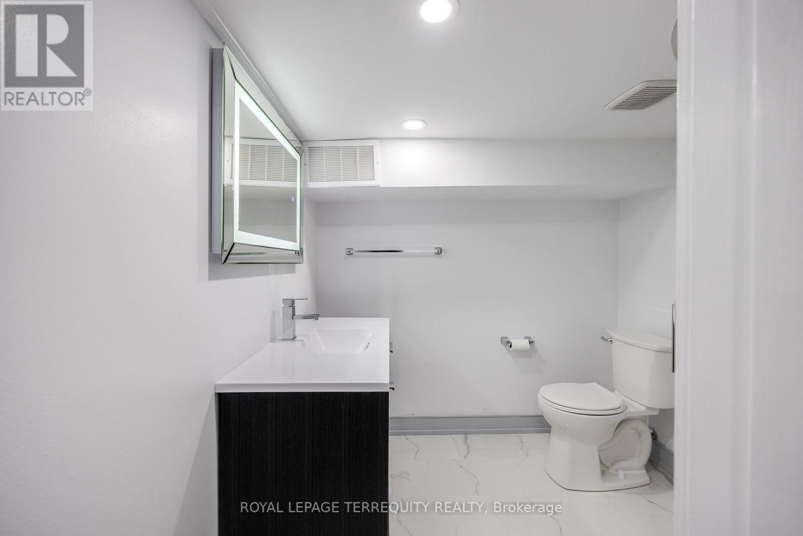 Bsmt - 668 Indian Road, Toronto, Ontario  M6P 2C9 - Photo 16 - W12724836