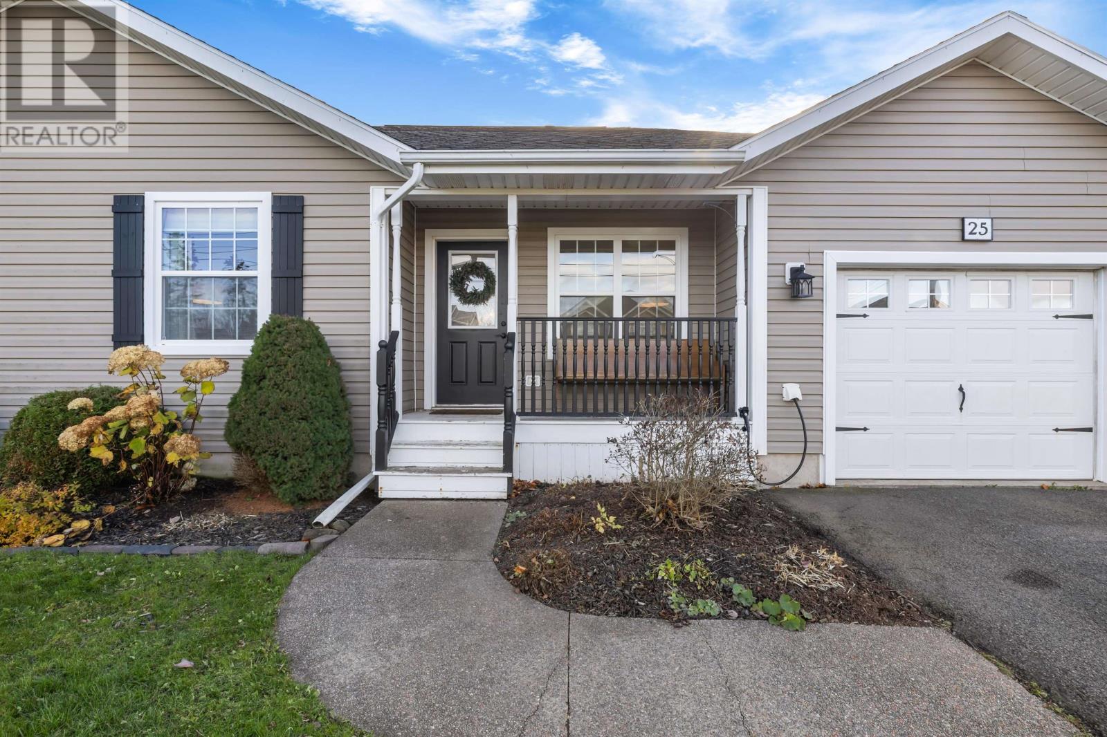 25 Gardiner Drive, Charlottetown, Prince Edward Island  C1E 0J7 - Photo 2 - 202601421