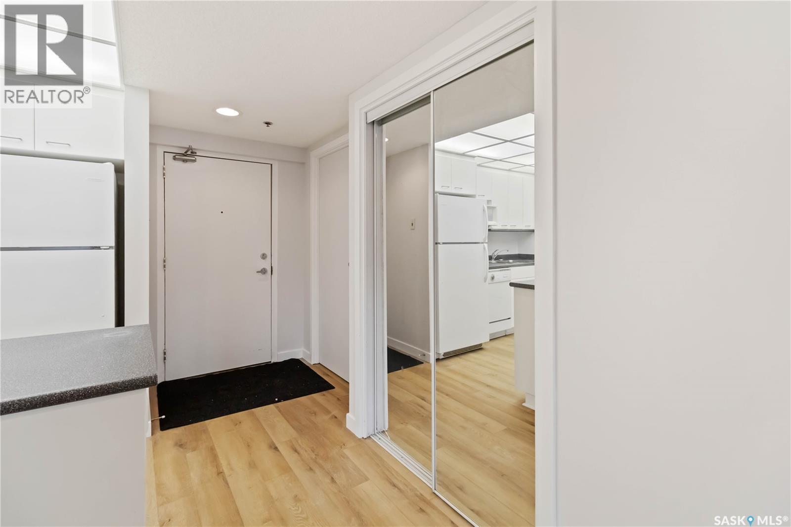 103 525 3rd Avenue N, Saskatoon, Saskatchewan  S7K 2J6 - Photo 3 - SK027282