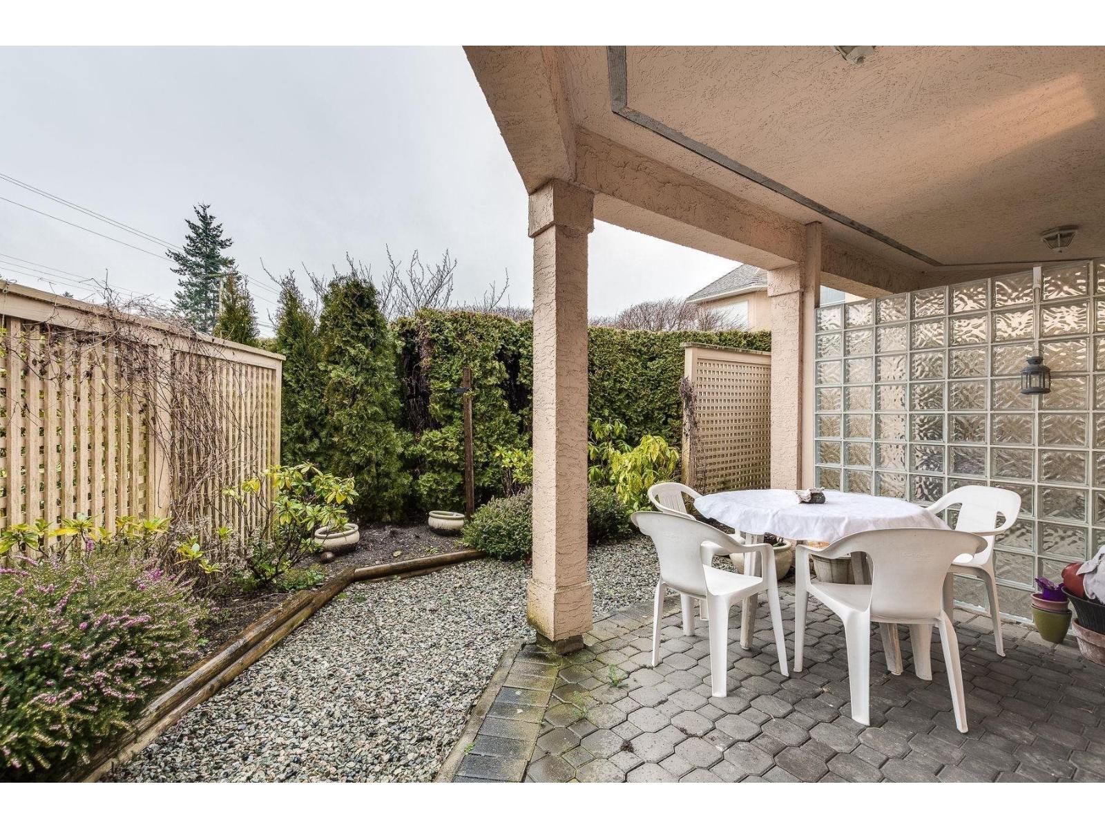 207 1255 Best Street, White Rock, British Columbia  V4B 4E1 - Photo 4 - R3082162