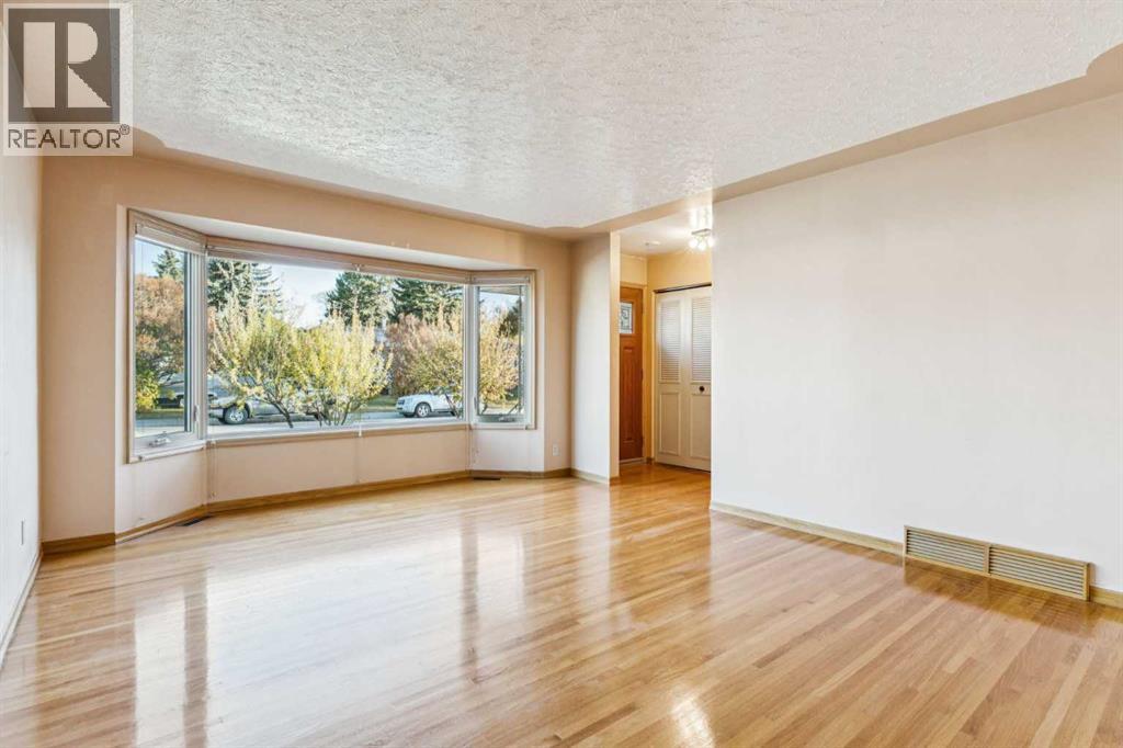 5307 7 Avenue Sw, Calgary, Alberta  T3C 0E6 - Photo 5 - A2265451