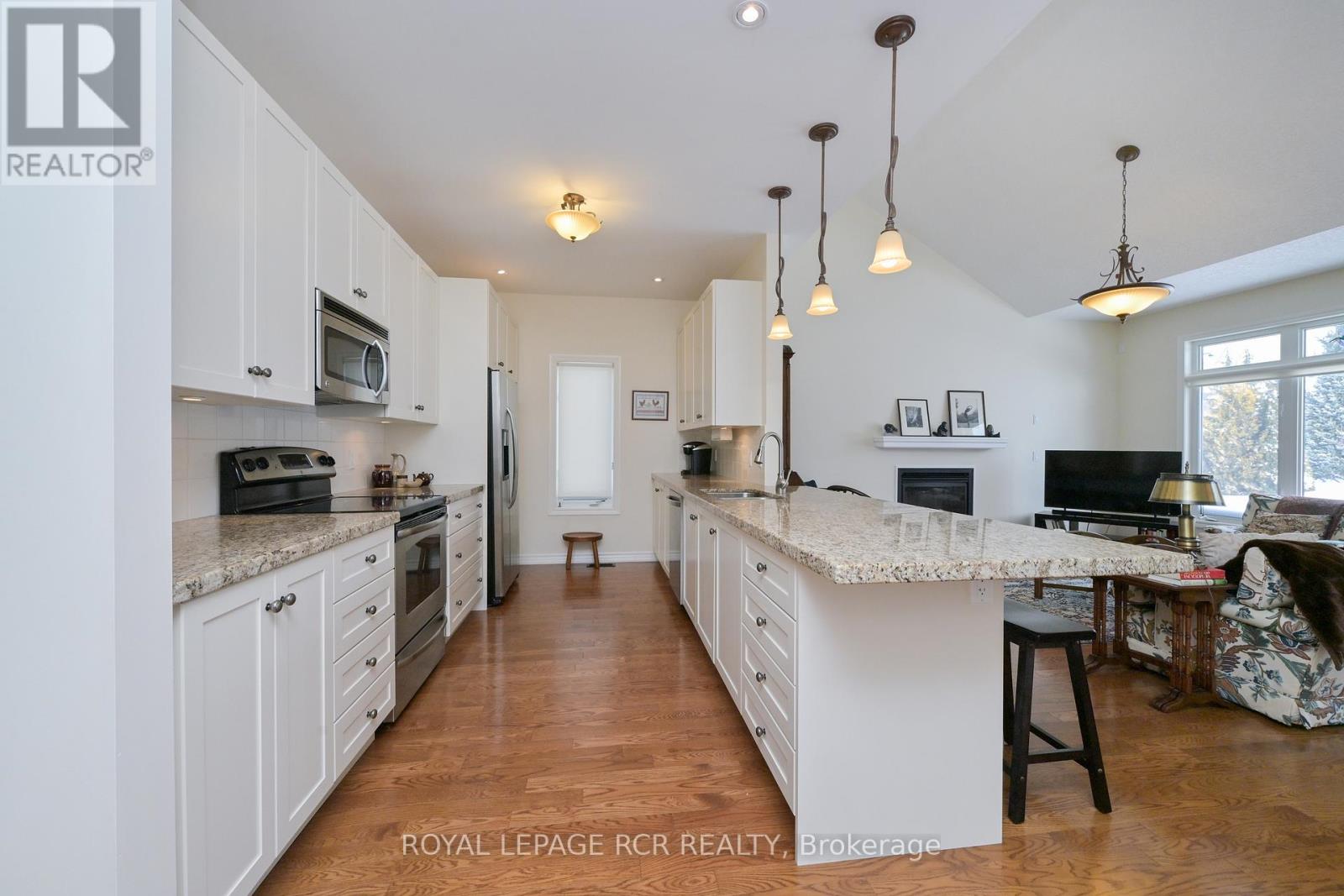 94 - 200 Kingfisher Drive, Mono, Ontario  L9W 6G6 - Photo 5 - X12724728