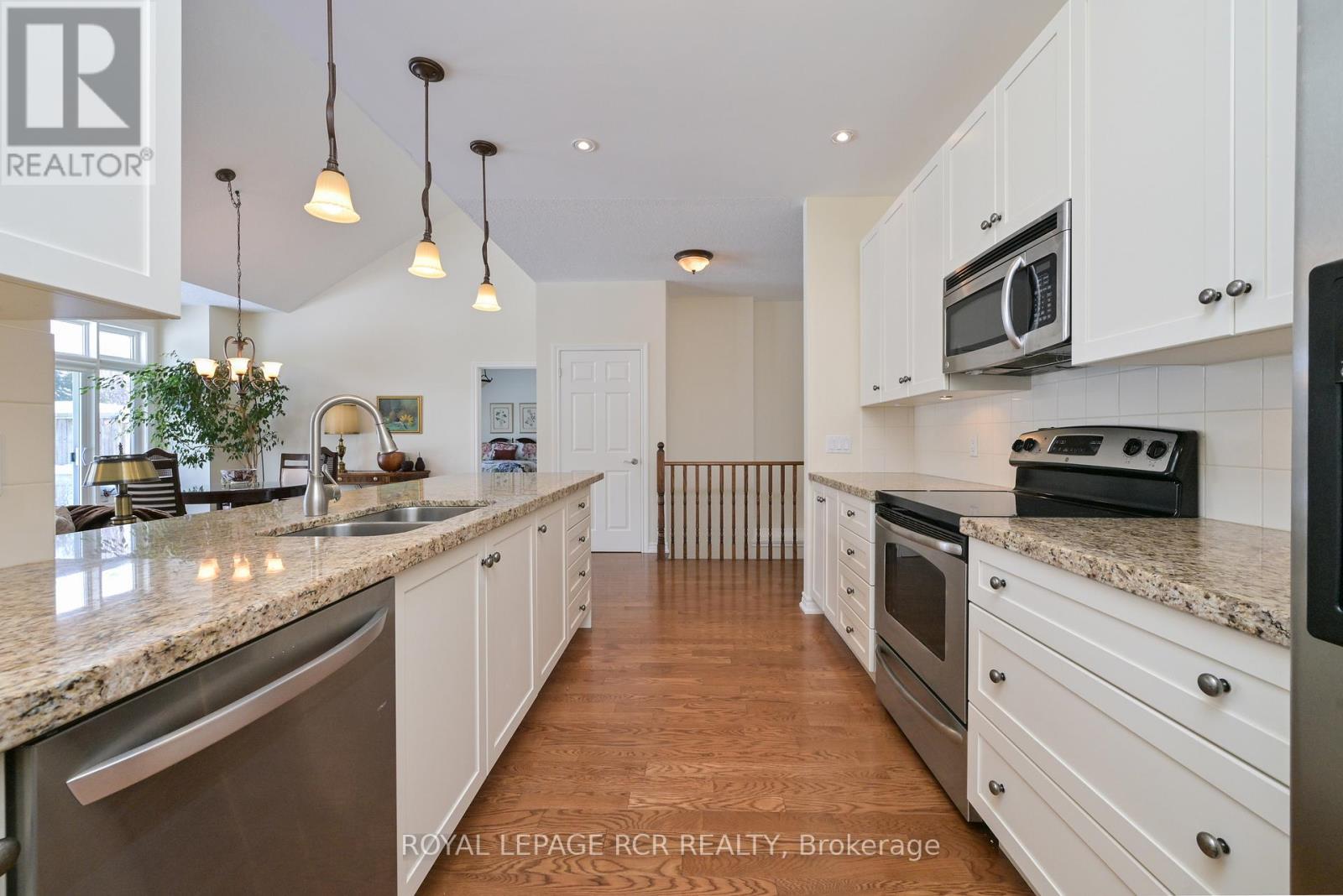 94 - 200 Kingfisher Drive, Mono, Ontario  L9W 6G6 - Photo 7 - X12724728