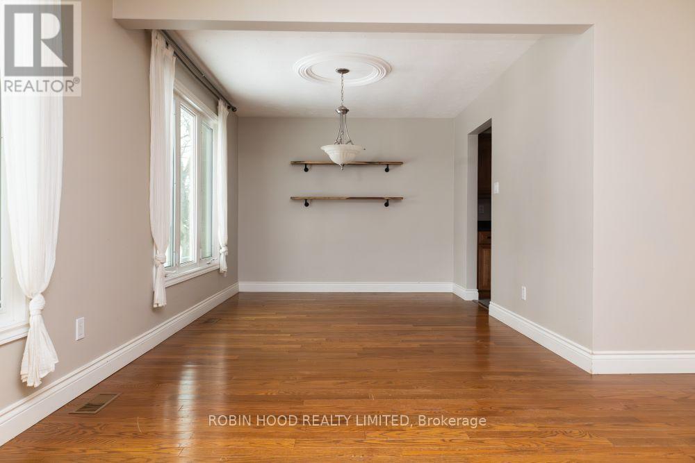 470 Thede Drive, Saugeen Shores, Ontario  N0H 2C4 - Photo 12 - X12724746