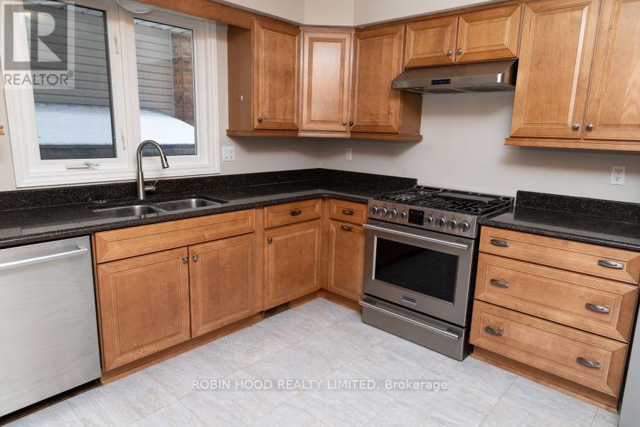 470 Thede Drive, Saugeen Shores, Ontario  N0H 2C4 - Photo 17 - X12724746