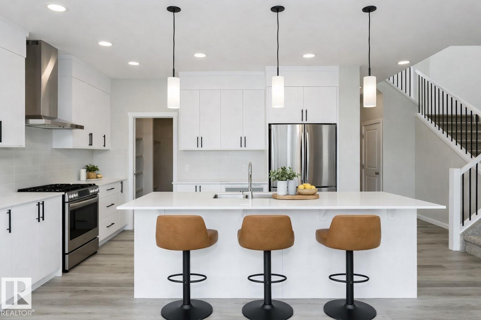 3945 Wren Lo Nw, Edmonton, Alberta  T5S 0T1 - Photo 5 - E4470889