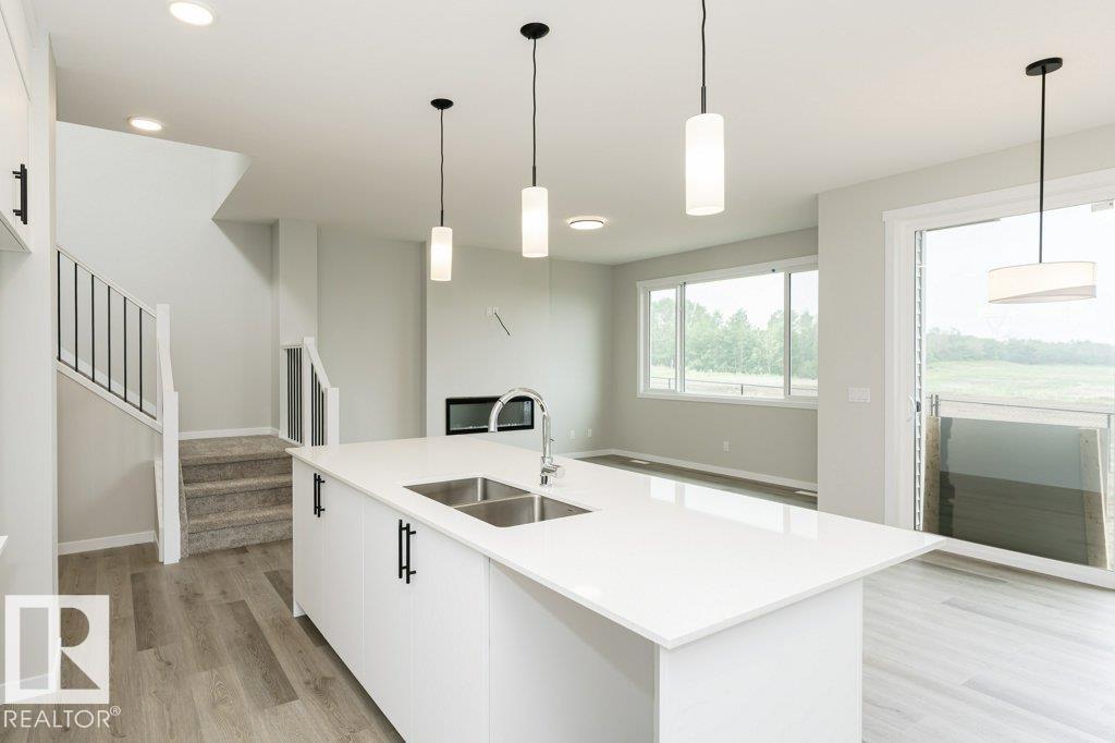 3945 Wren Lo Nw, Edmonton, Alberta  T5S 0T1 - Photo 7 - E4470889