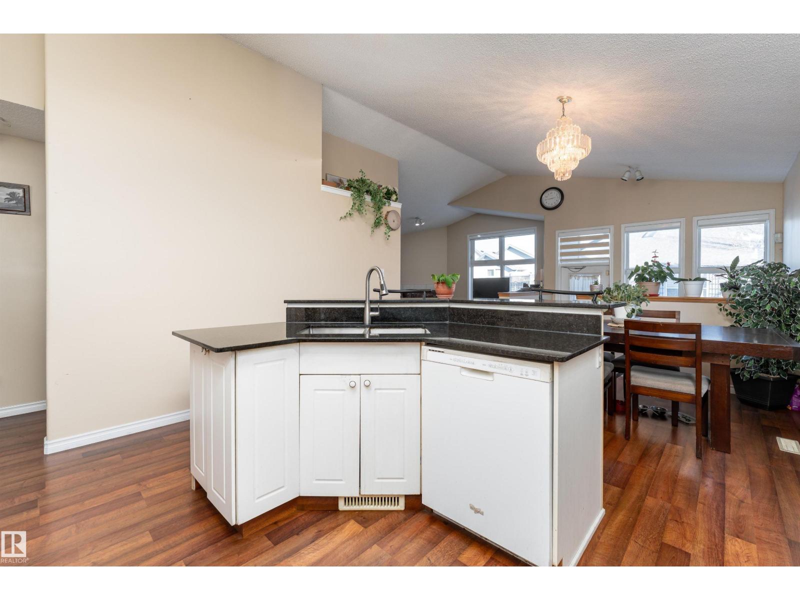 3769 23 St Nw, Edmonton, Alberta  T6T 1N8 - Photo 11 - E4470890