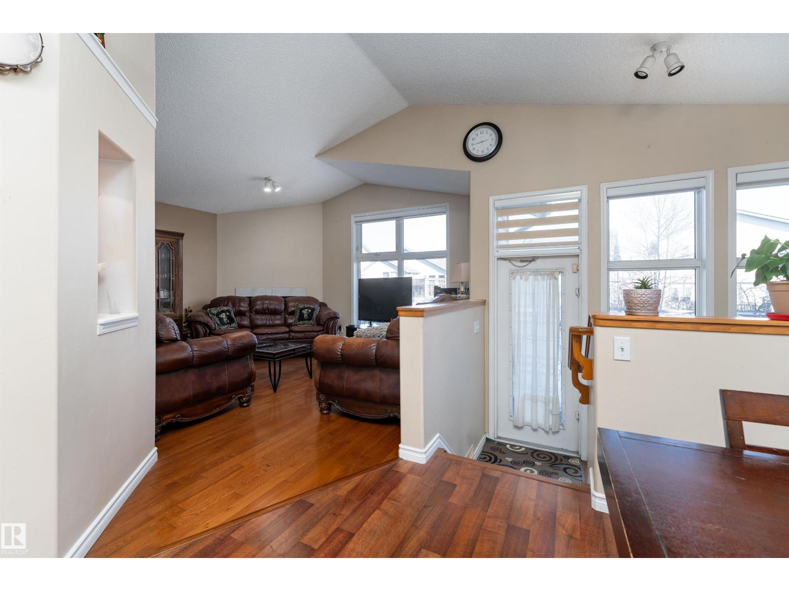 3769 23 St Nw, Edmonton, Alberta  T6T 1N8 - Photo 13 - E4470890