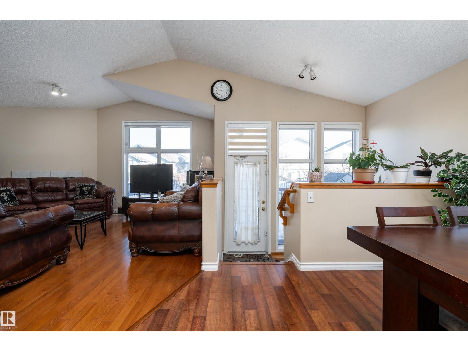 3769 23 St Nw, Edmonton, Alberta  T6T 1N8 - Photo 3 - E4470890