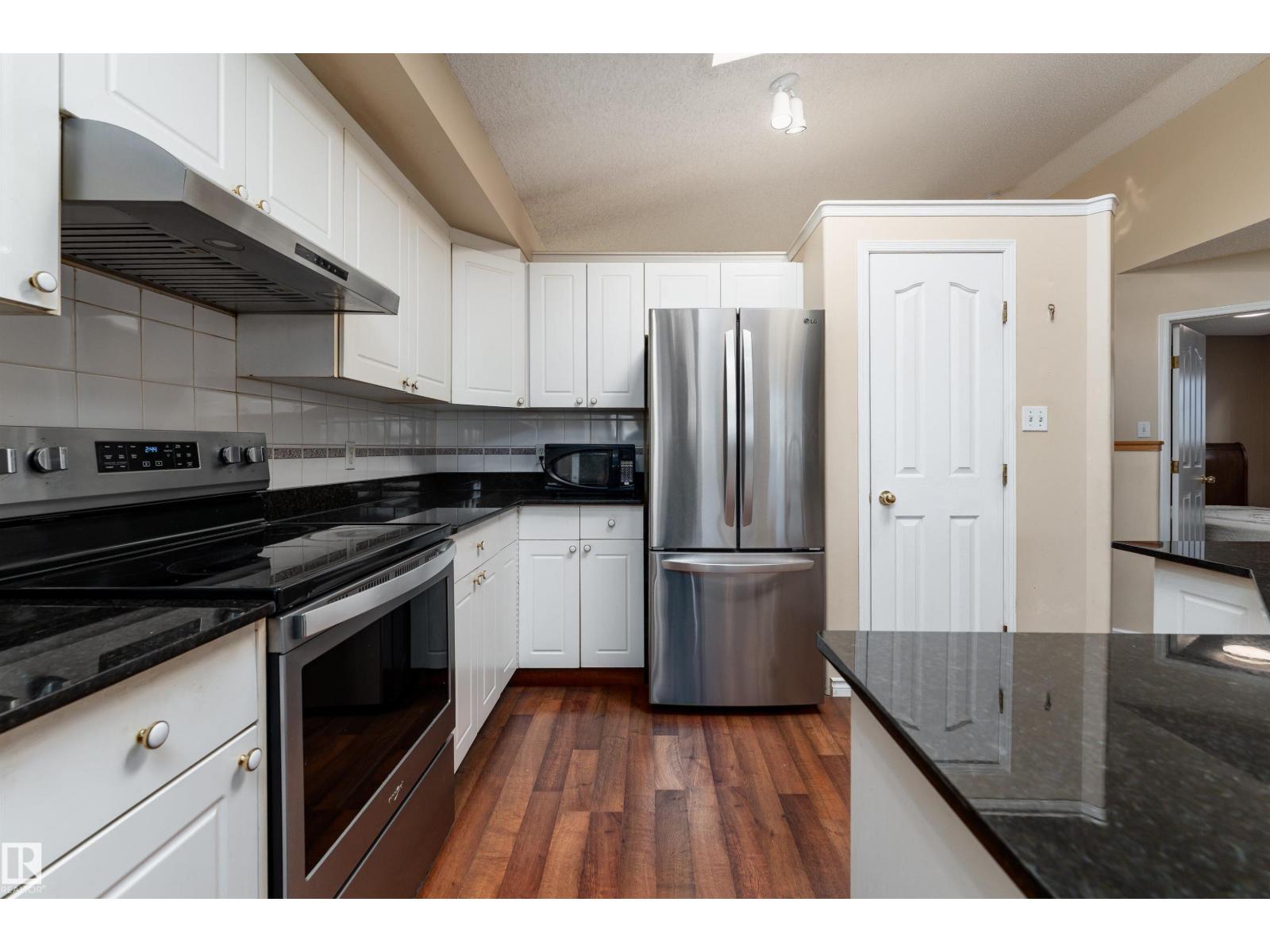 3769 23 St Nw, Edmonton, Alberta  T6T 1N8 - Photo 8 - E4470890