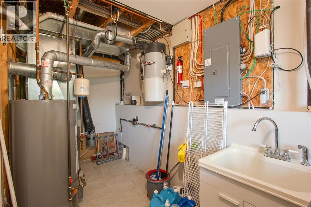 40 Douglas Close, Penhold, Alberta  T0M 1R0 - Photo 28 - A2280029