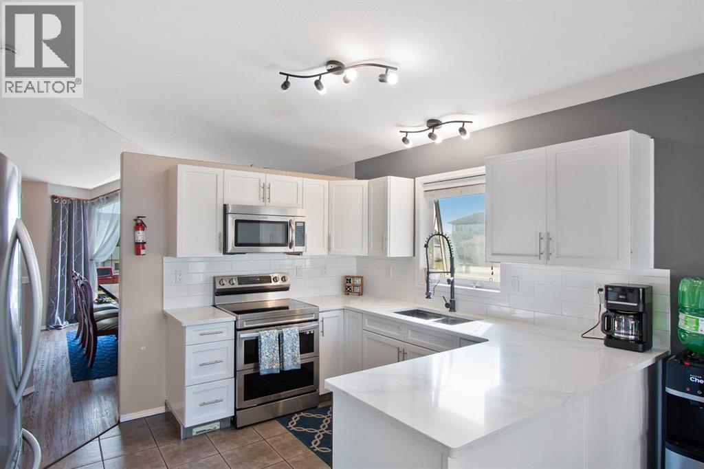 40 Douglas Close, Penhold, Alberta  T0M 1R0 - Photo 13 - A2280029