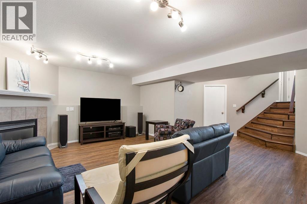 40 Douglas Close, Penhold, Alberta  T0M 1R0 - Photo 24 - A2280029