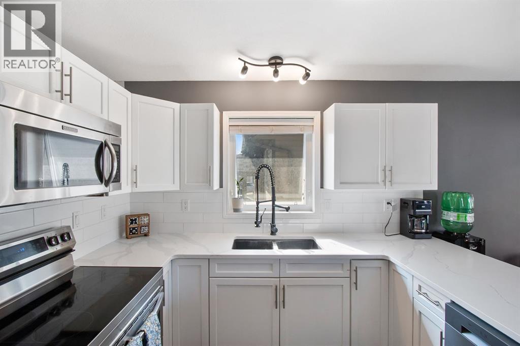 40 Douglas Close, Penhold, Alberta  T0M 1R0 - Photo 10 - A2280029