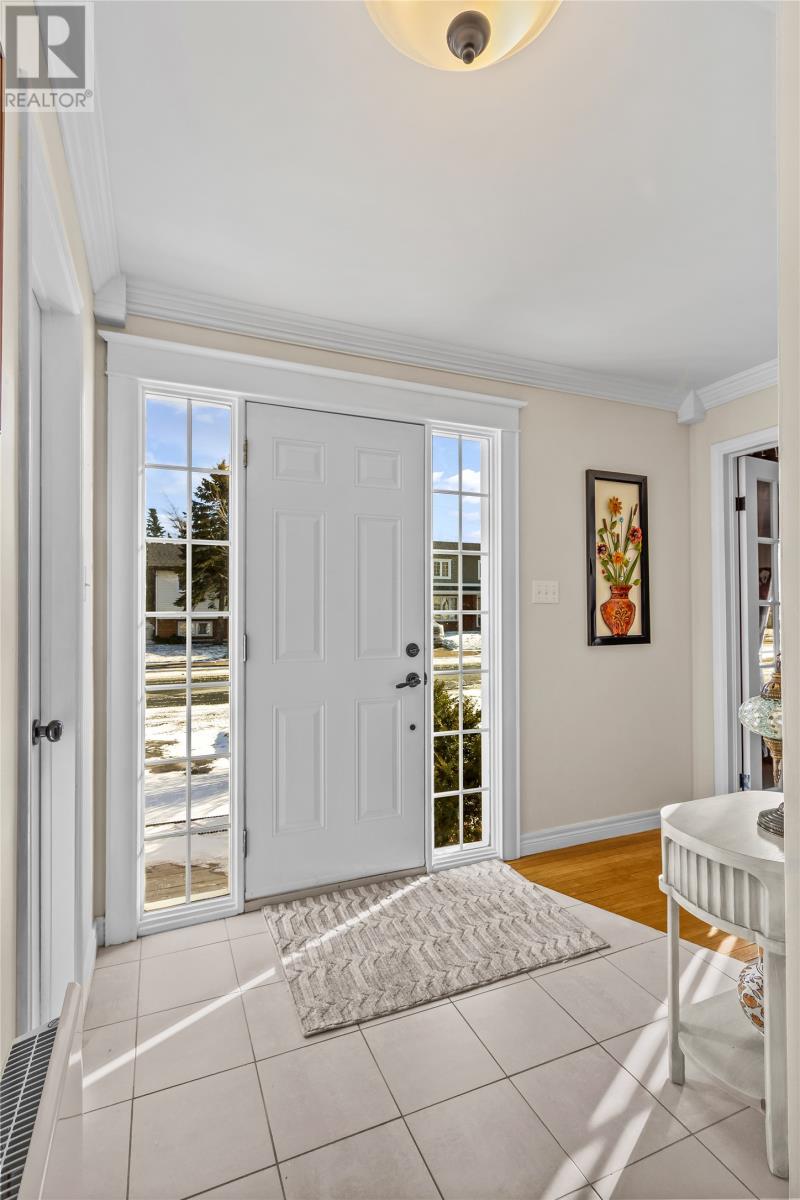 62 Beacon Hill Crescent, St. John's, Newfoundland & Labrador  A1E 4S5 - Photo 3 - 1293945