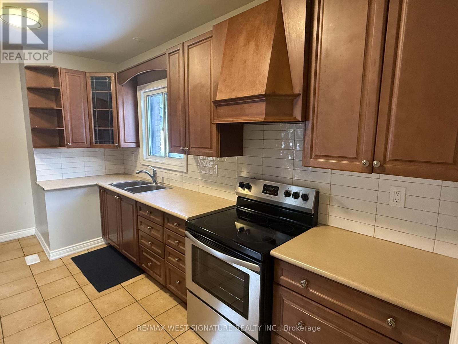 2984 King Road, King, Ontario  L7B 1L6 - Photo 3 - N12724756