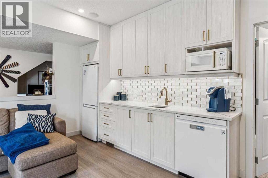 325 Kinniburgh Cove, Chestermere, Alberta  T1X 0Y7 - Photo 31 - A2281235