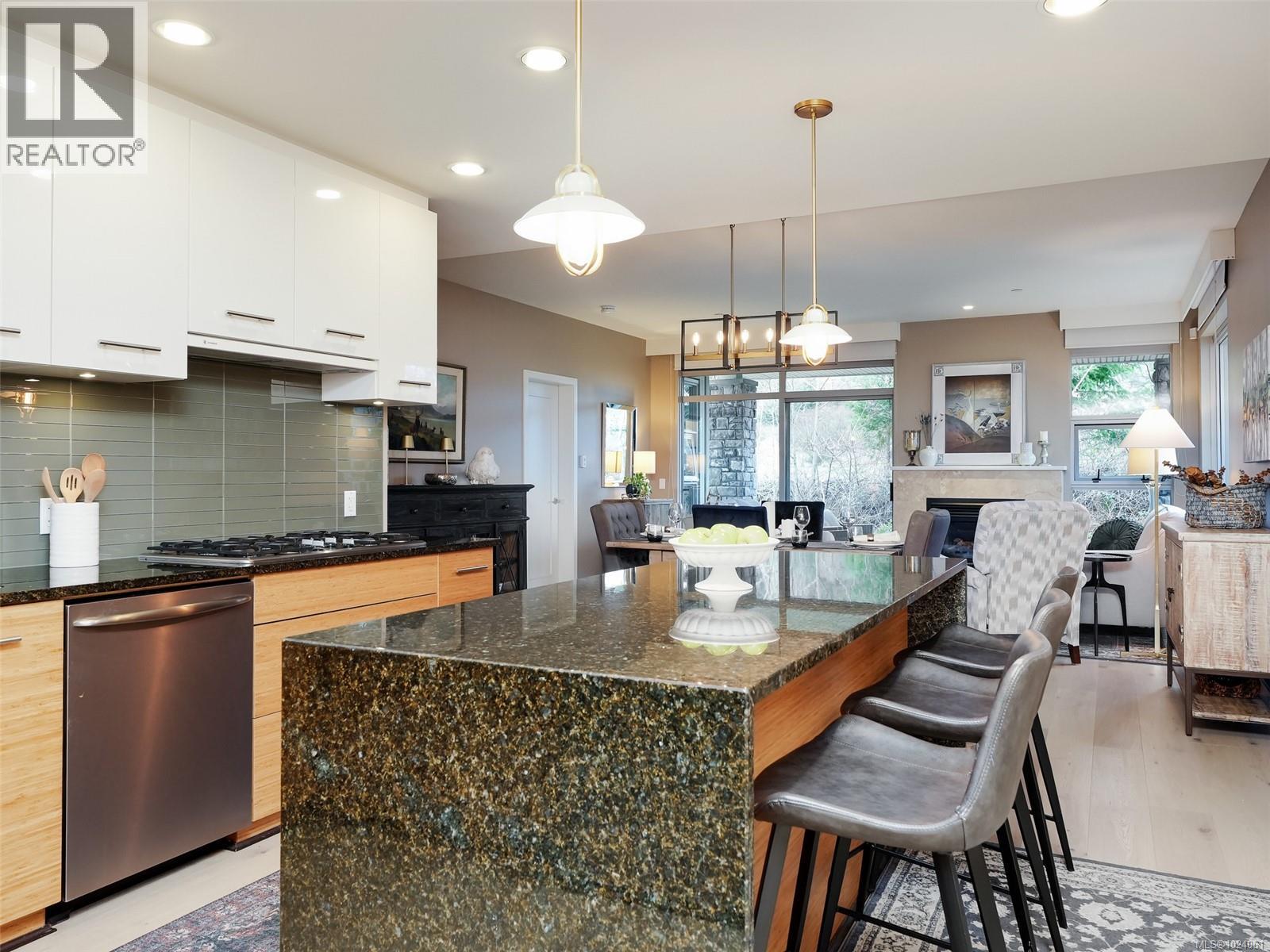 106 3234 Holgate Lane, Colwood, British Columbia  V9C 0A6 - Photo 10 - 1024061