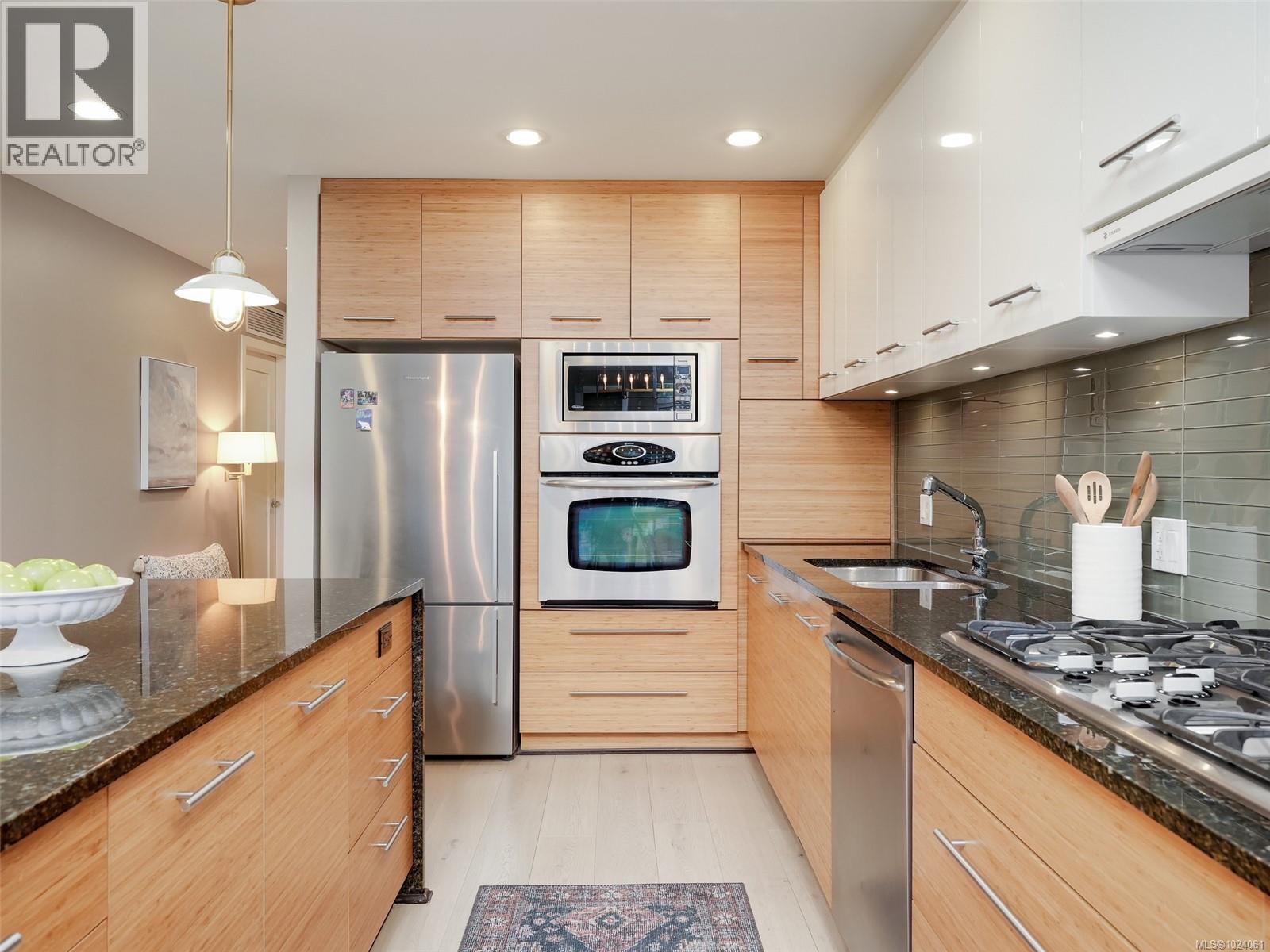 106 3234 Holgate Lane, Colwood, British Columbia  V9C 0A6 - Photo 11 - 1024061