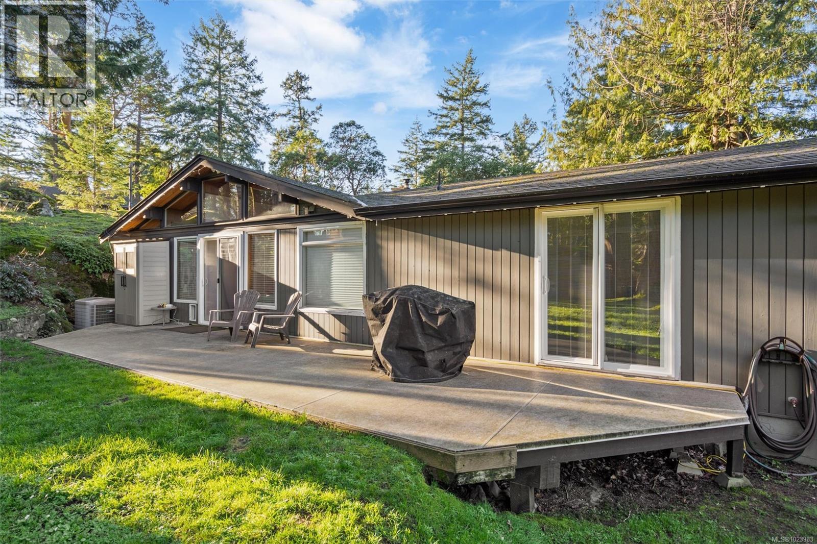 665 Latoria Rd, Colwood, British Columbia  V9C 3A3 - Photo 20 - 1023983