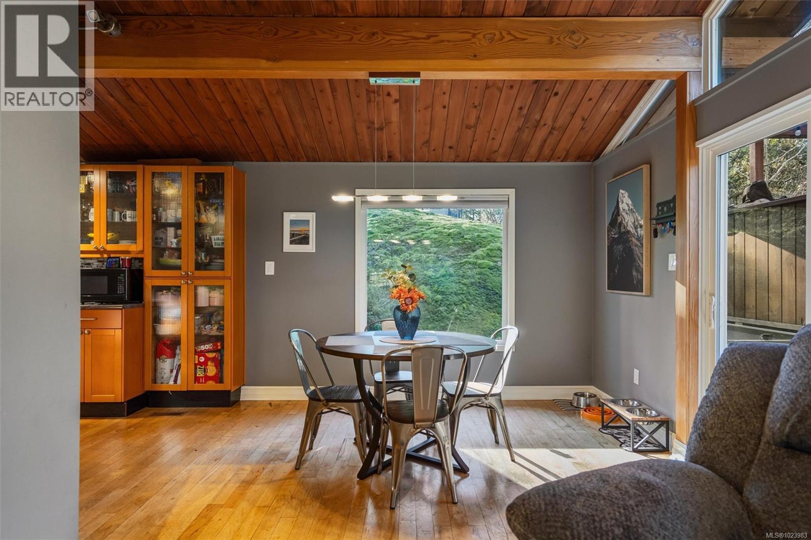 665 Latoria Rd, Colwood, British Columbia  V9C 3A3 - Photo 9 - 1023983