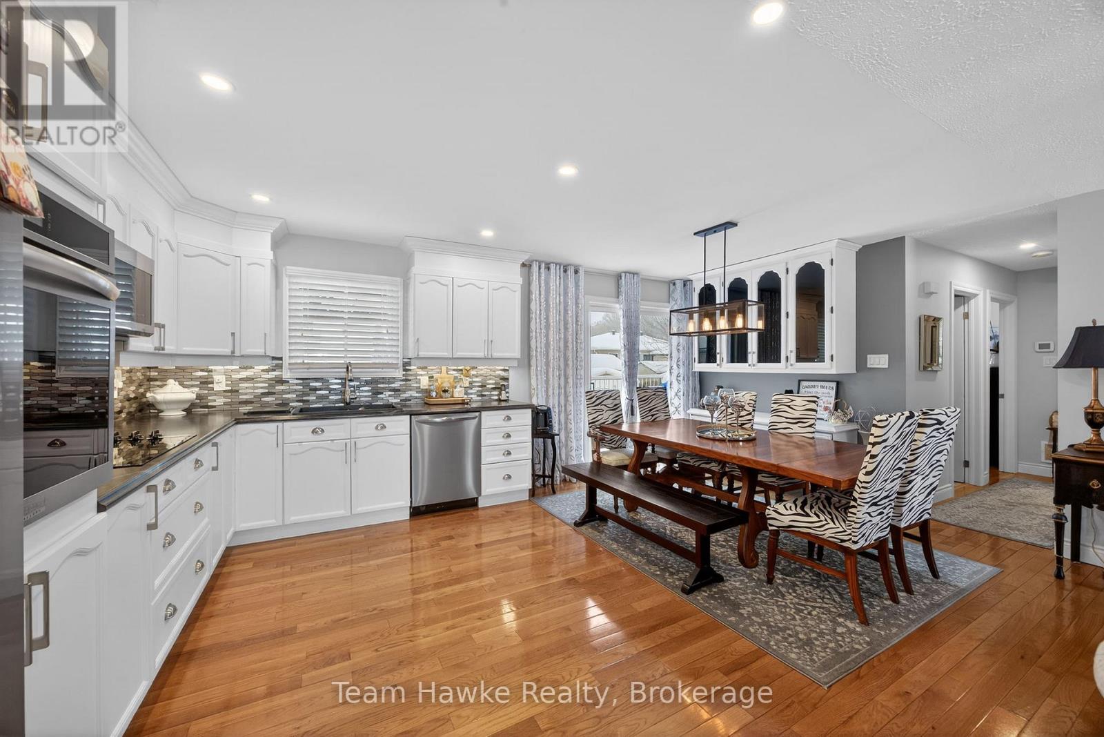 58 Byrnes Crescent, Penetanguishene, Ontario L9M 1V9 - Photo 8 - S12724892