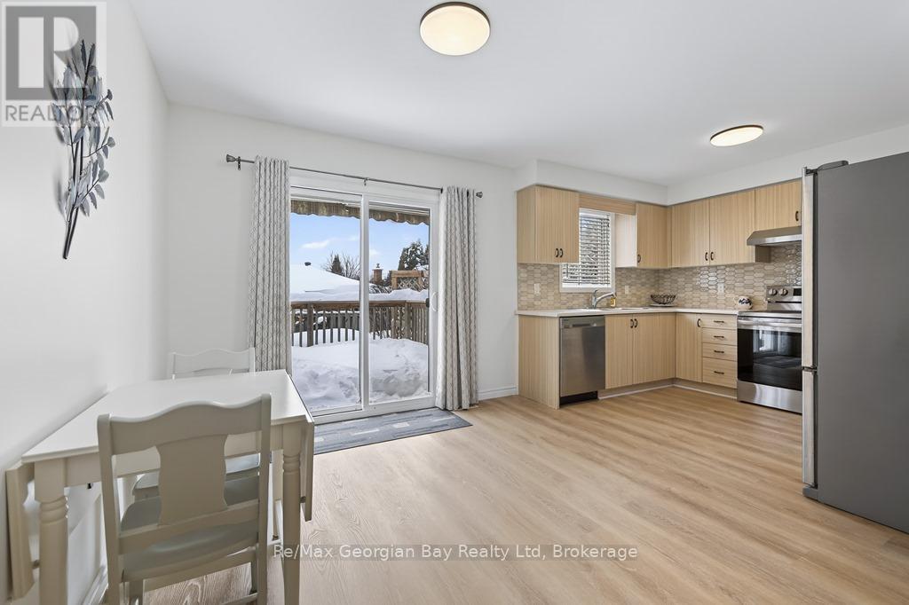 197 Mapledawn Drive, Midland, Ontario  L4R 5B9 - Photo 11 - S12724912