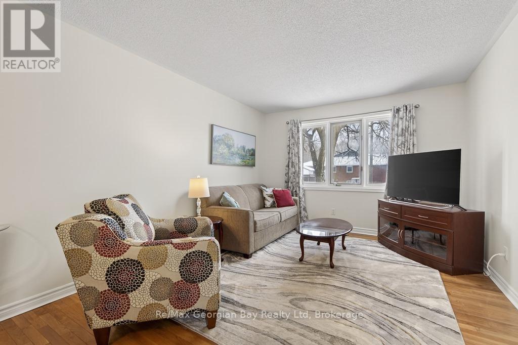 197 Mapledawn Drive, Midland, Ontario  L4R 5B9 - Photo 18 - S12724912