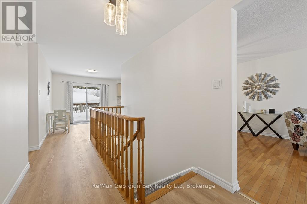 197 Mapledawn Drive, Midland, Ontario  L4R 5B9 - Photo 5 - S12724912