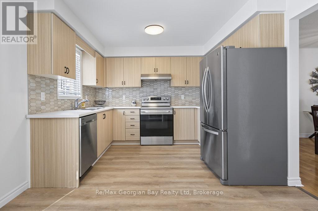 197 Mapledawn Drive, Midland, Ontario  L4R 5B9 - Photo 6 - S12724912