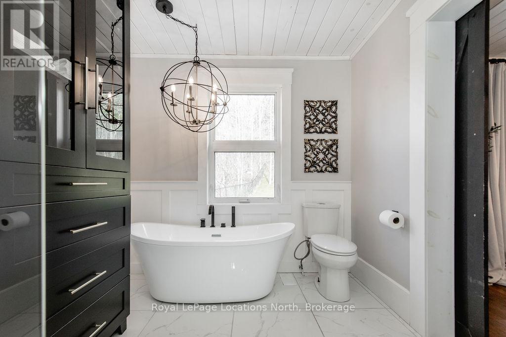 70 Wasaga Sands Drive, Wasaga Beach, Ontario  L9Z 1J4 - Photo 30 - S12724940