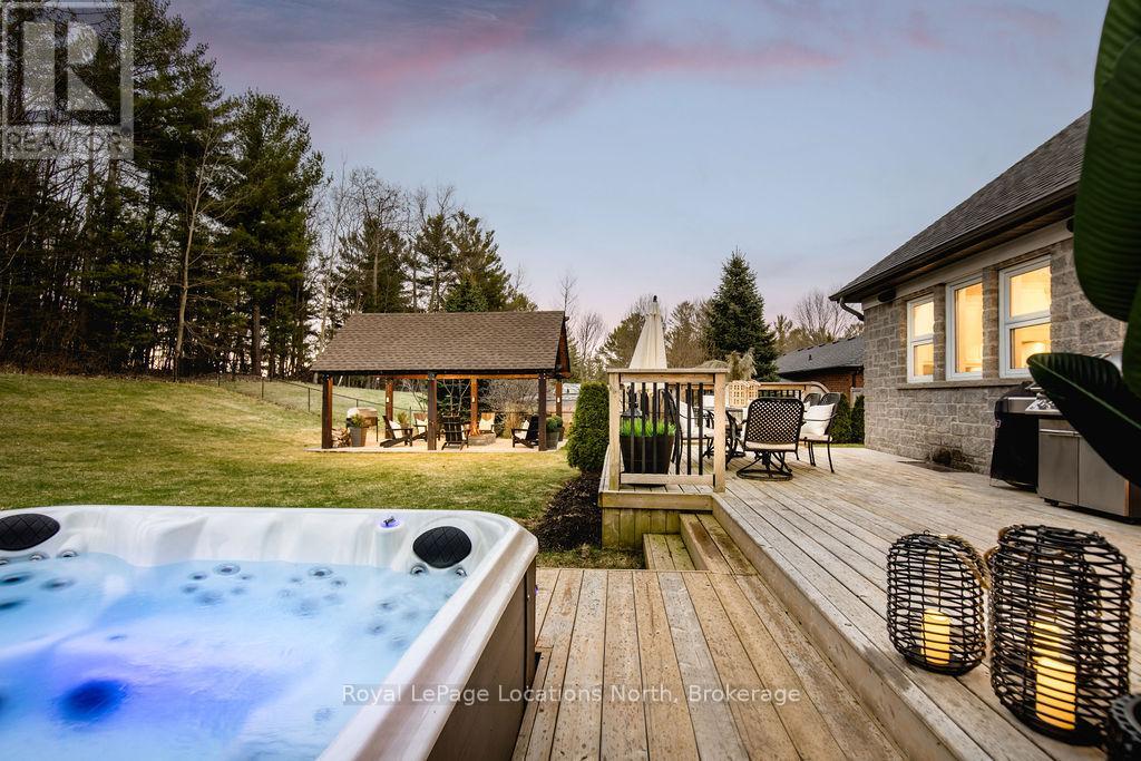 70 Wasaga Sands Drive, Wasaga Beach, Ontario  L9Z 1J4 - Photo 6 - S12724940