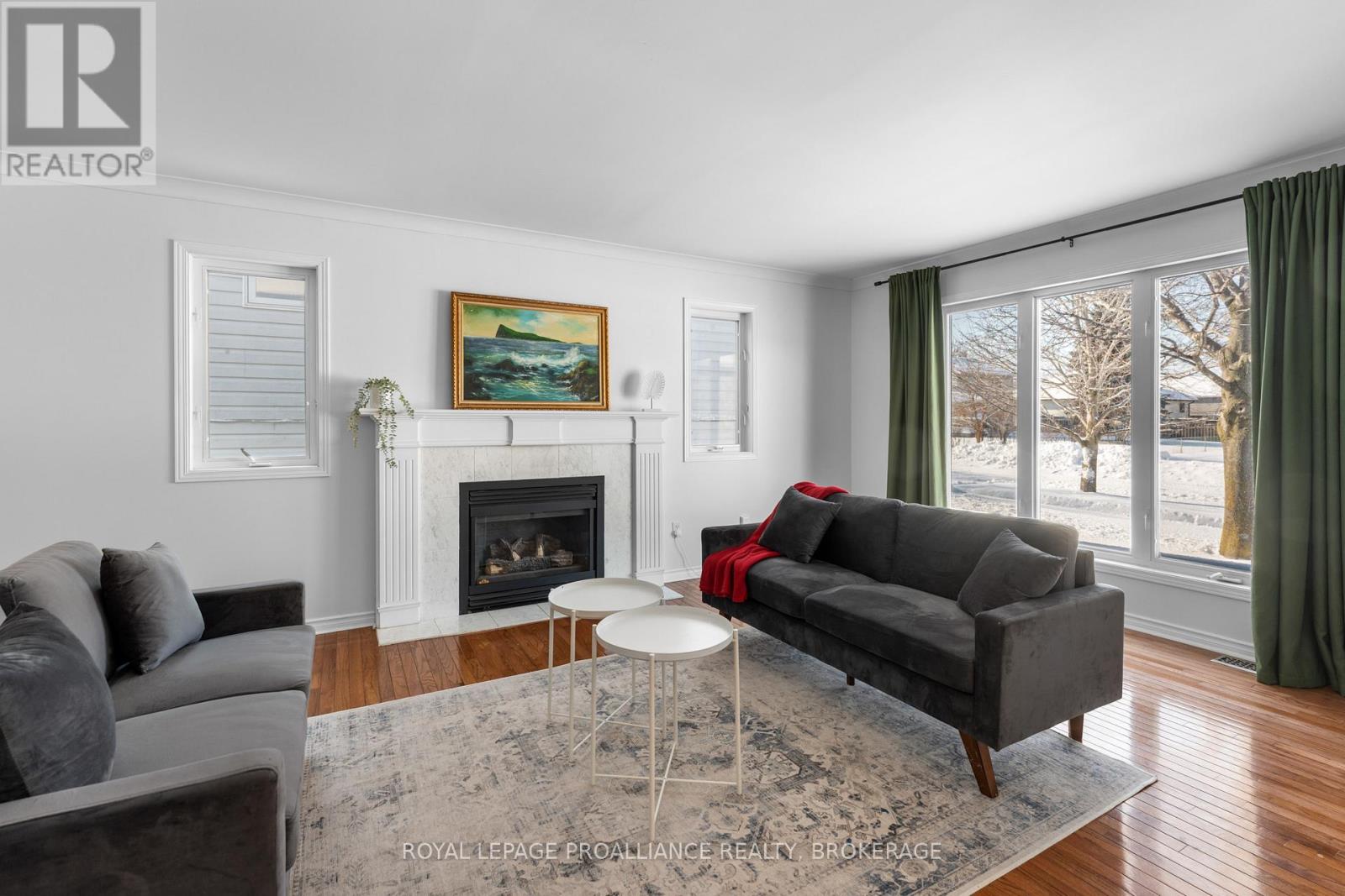 343 Sunrise Crescent, Kingston, Ontario  K7M 8A5 - Photo 5 - X12718106