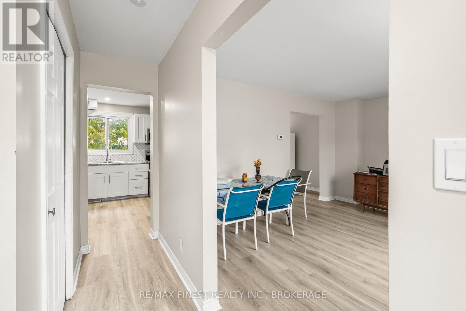 136 Calderwood Drive, Kingston, Ontario  K7M 6M3 - Photo 3 - X12723960