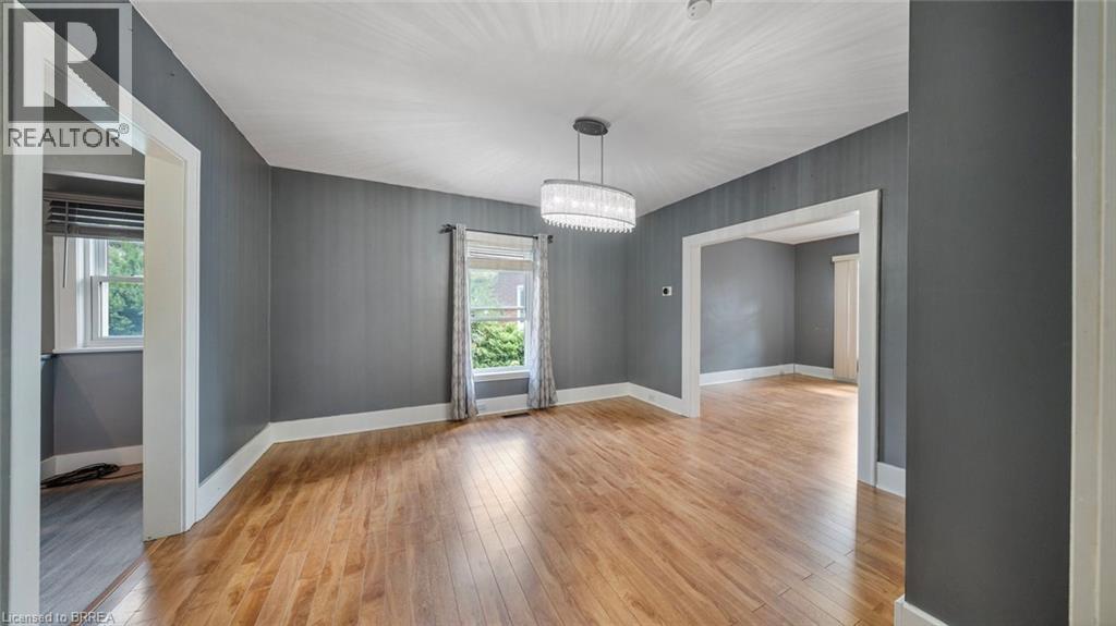 35 Salisbury Avenue, Brantford, Ontario  N3S 1M6 - Photo 8 - 40795199