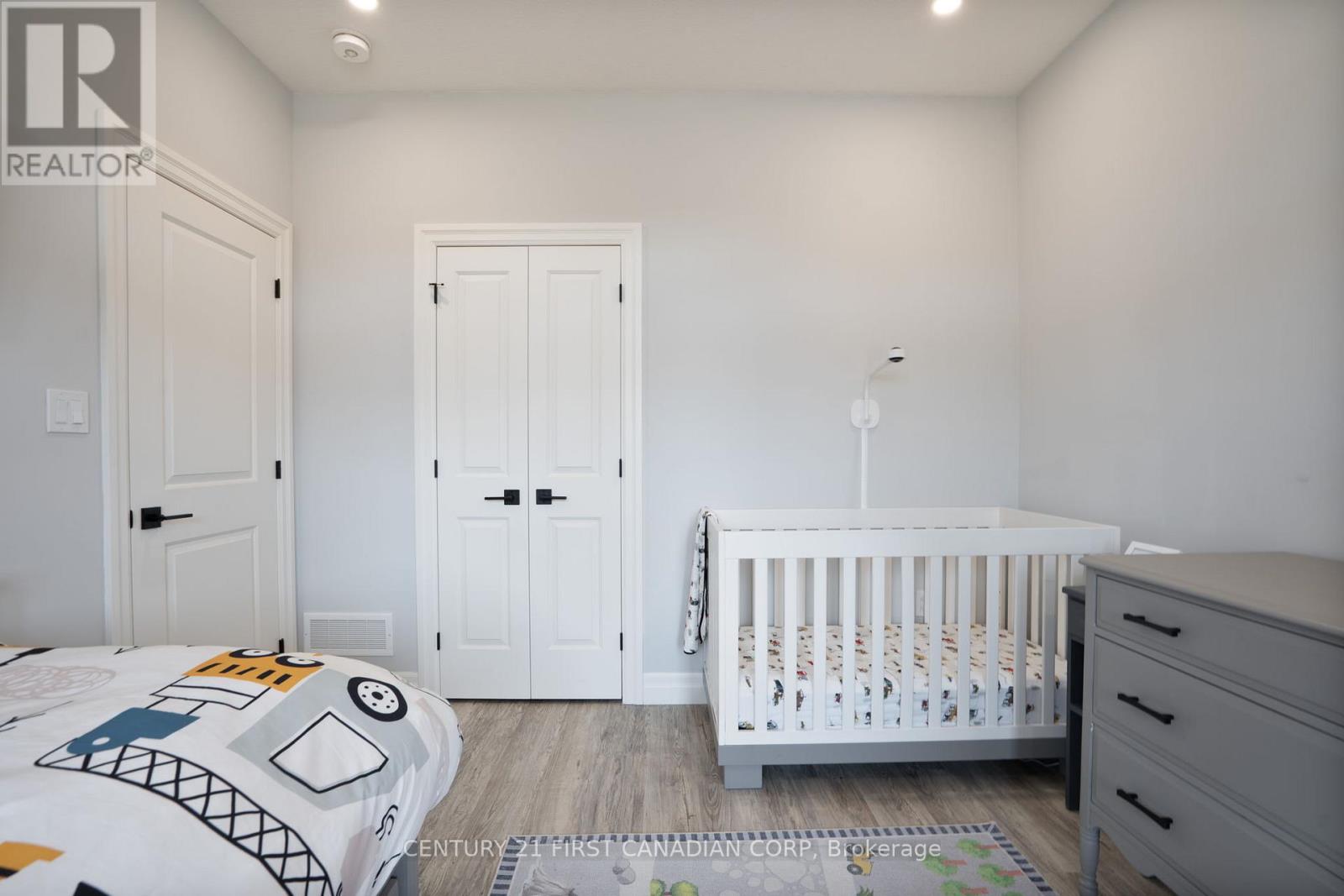 19 - 159 Collins Way, Strathroy-Caradoc, Ontario  N7G 0G8 - Photo 6 - X12724948