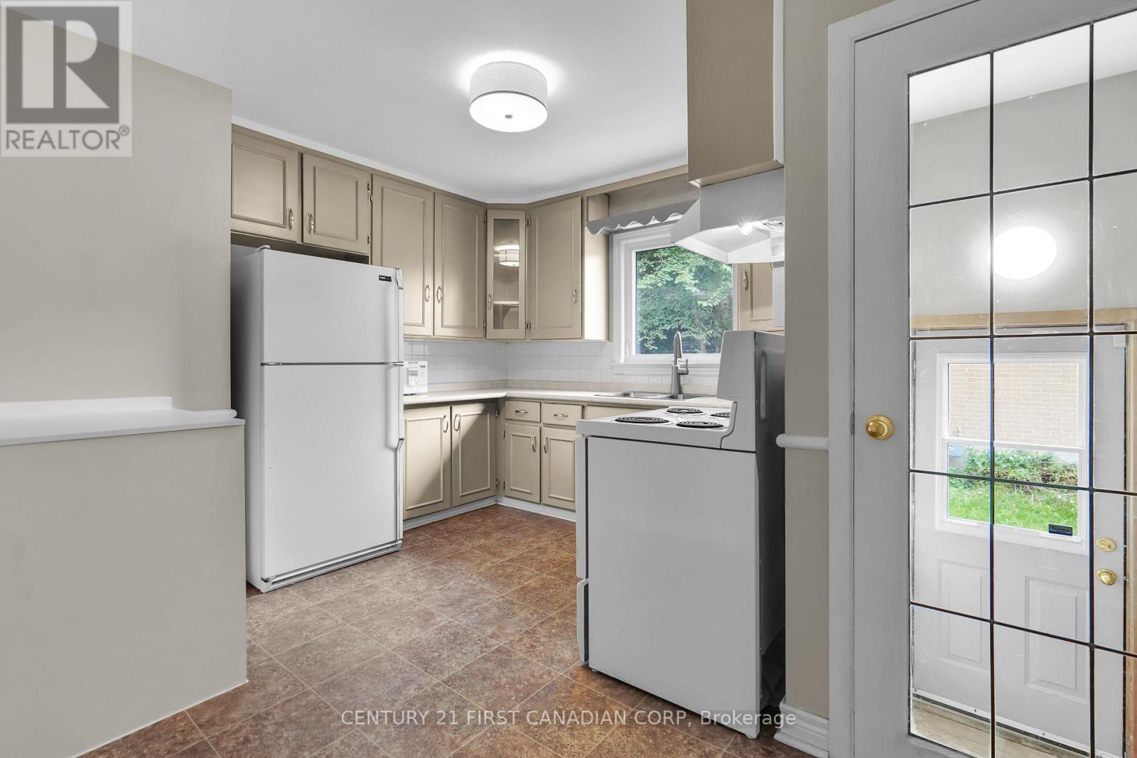 638 Tennent Avenue, London North, Ontario  N5X 1L6 - Photo 7 - X12724966