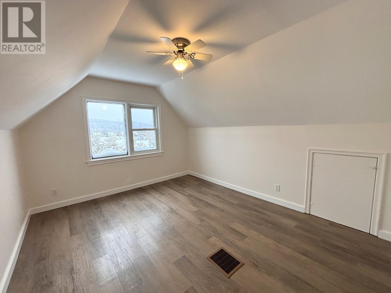 9 Shingwauk Dr, Manitouwadge, Ontario  P0T 2C0 - Photo 20 - TB253423